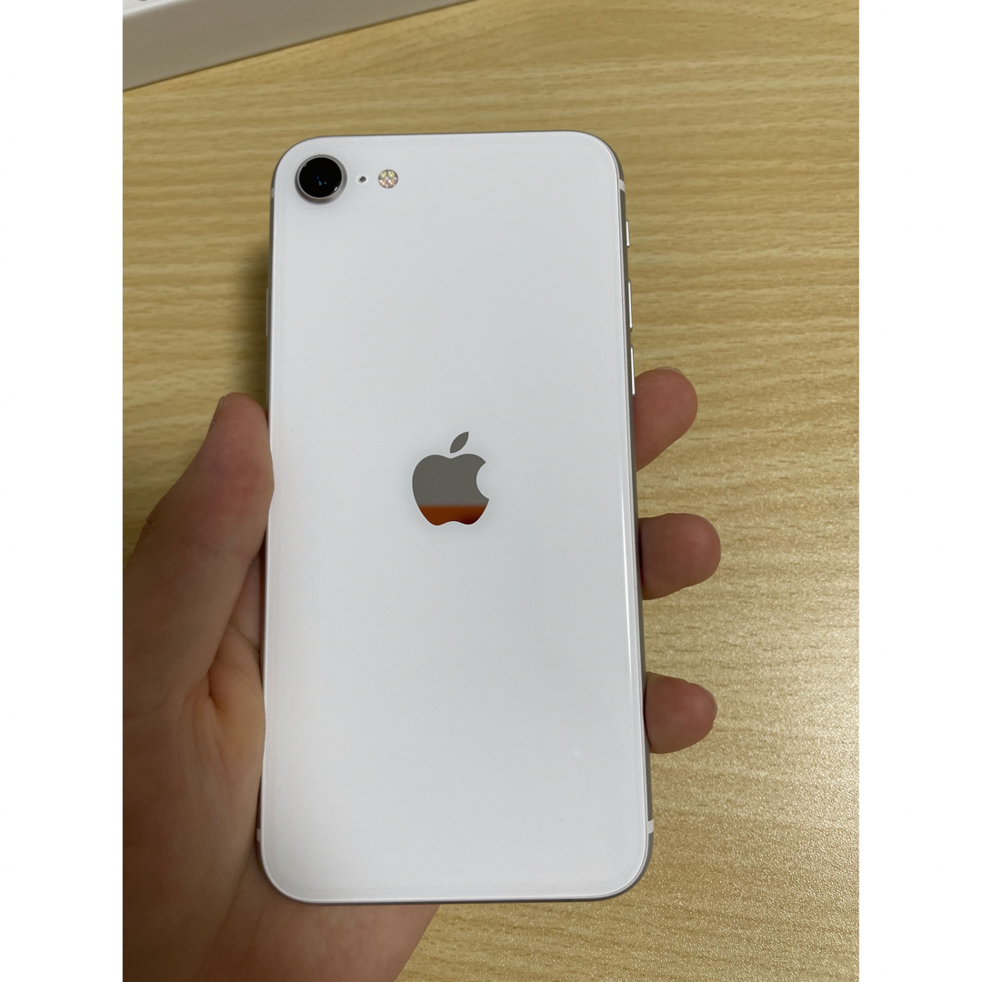 iPhoneSE2  64GB  ホワイト