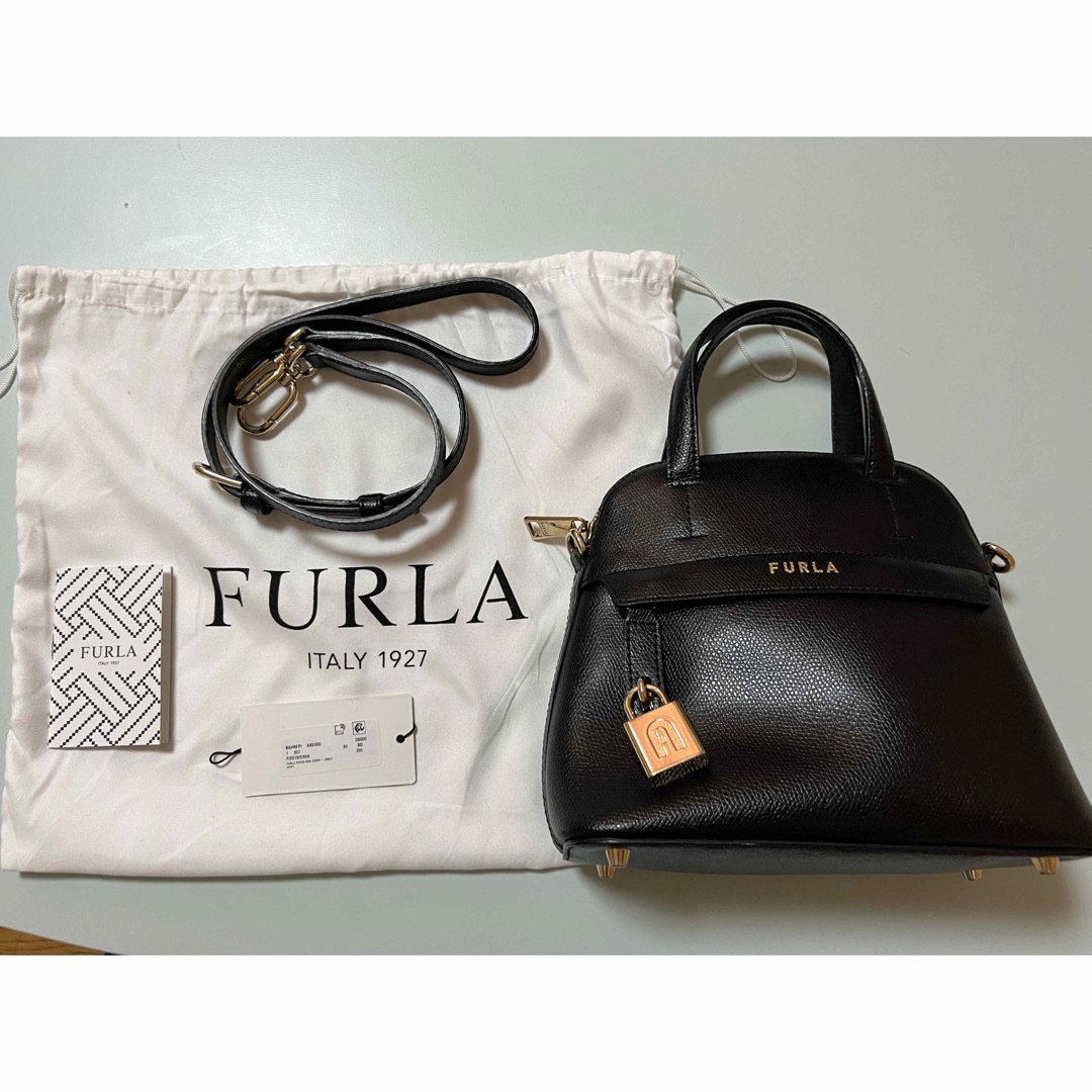 FURLA〜Piper mini done～フルラパイパーミニドーム - ショルダーバッグ