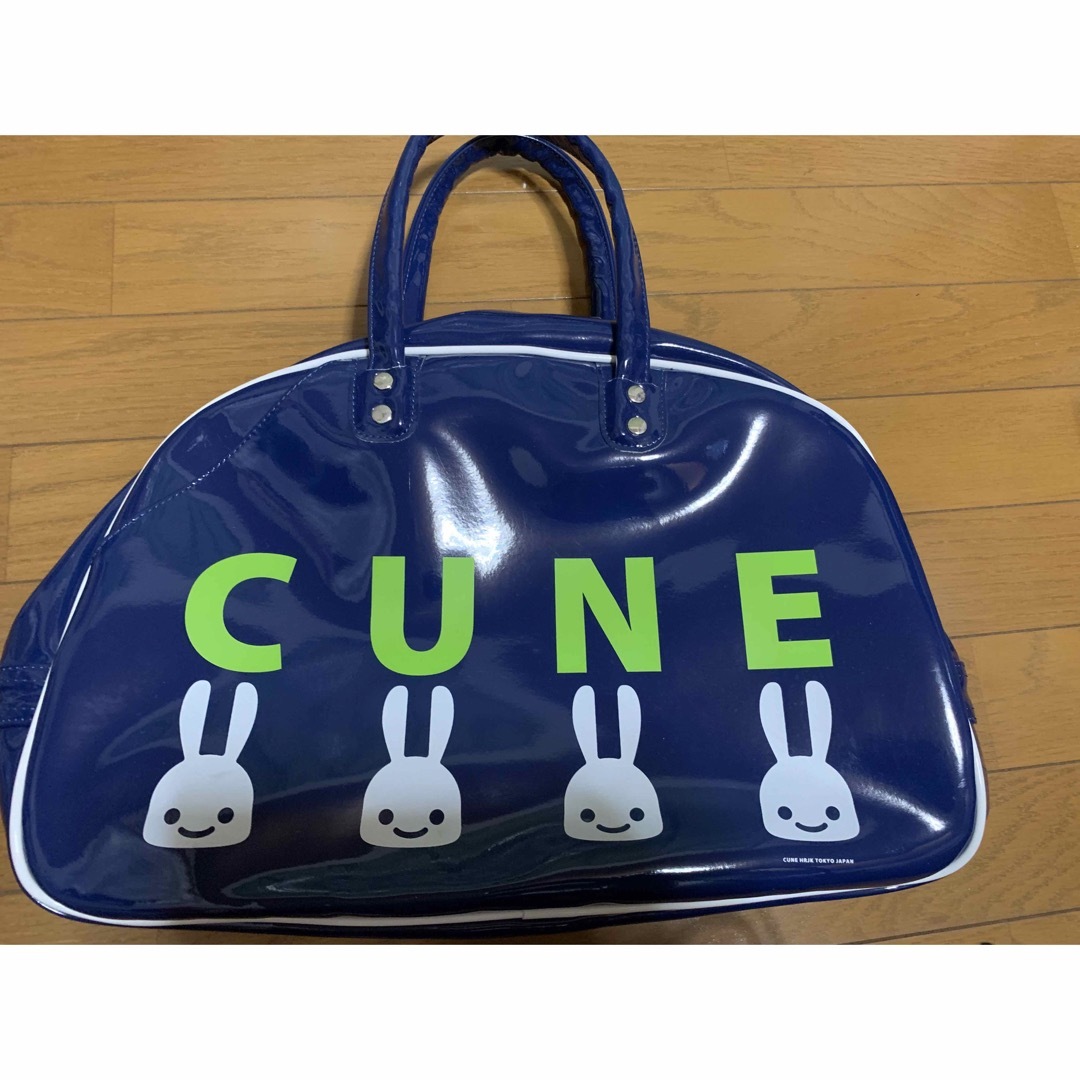 CUNE ウサギ　エナメルバッグ　ブルー