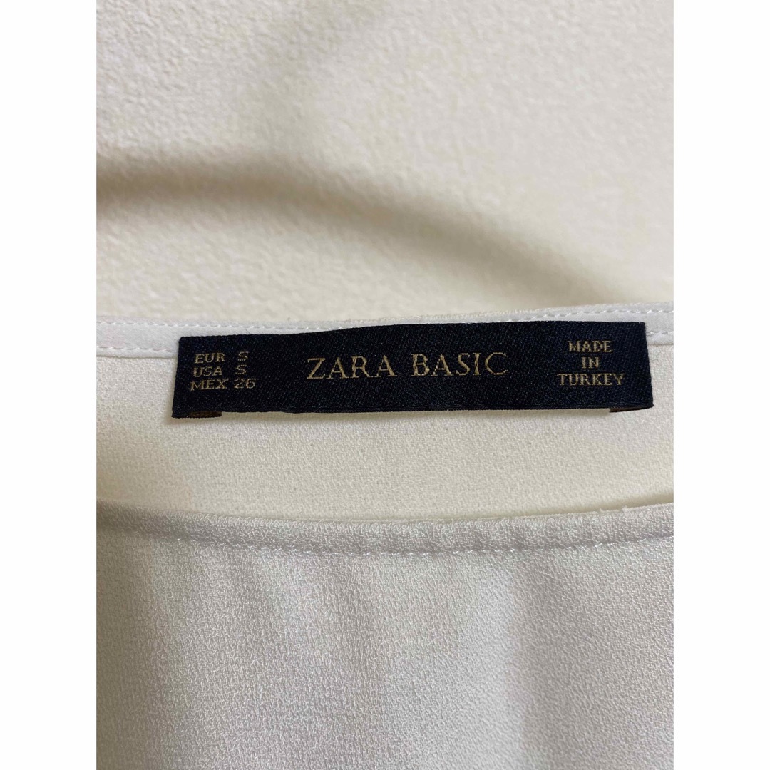 ZARA ザラ　フレアトップス　ブラウス レディースのトップス(カットソー(半袖/袖なし))の商品写真