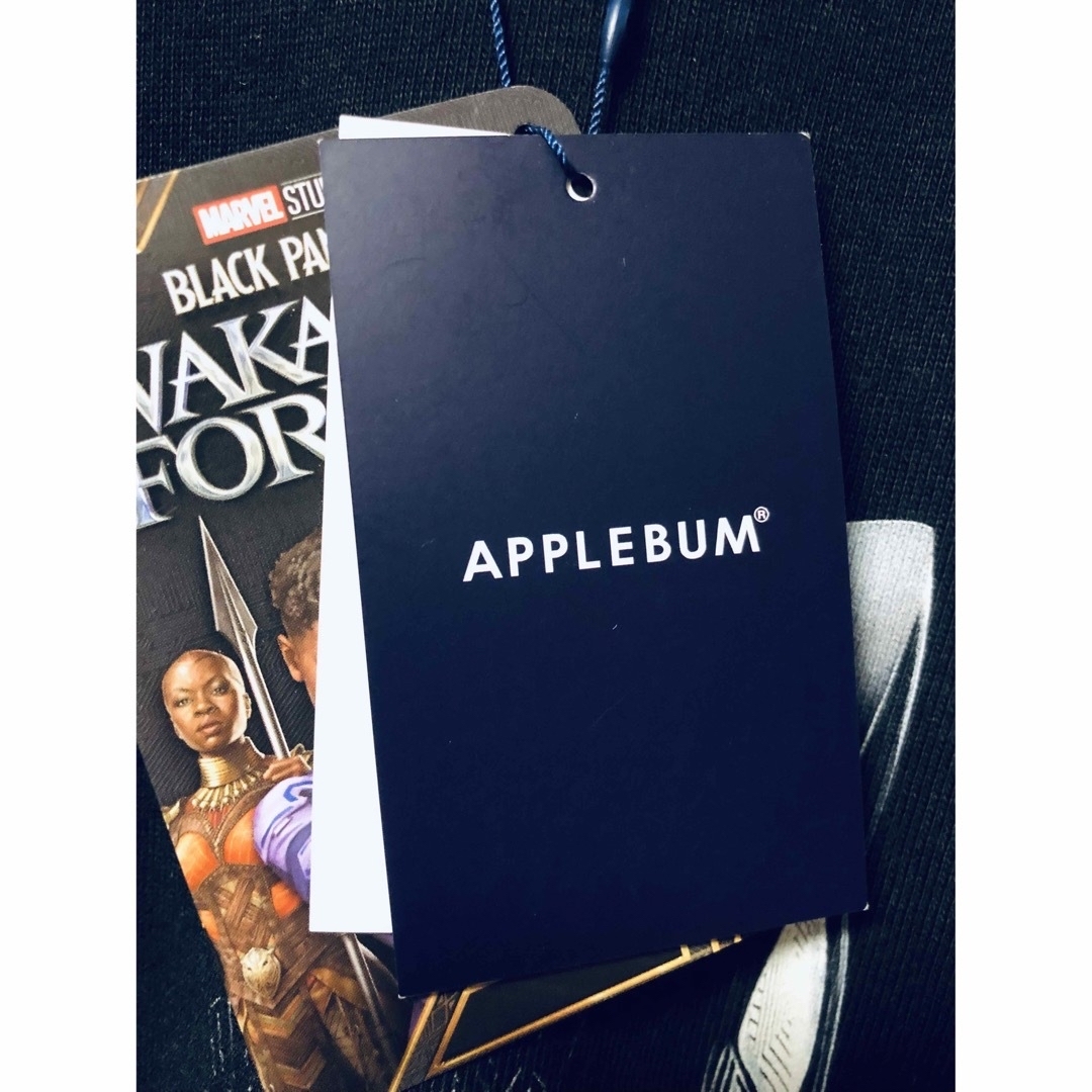 APPLEBUM(アップルバム)の新品【APPLEBUM（アップルバム）】ブラック・パンサー　限定Tシャツ　XXL メンズのトップス(Tシャツ/カットソー(半袖/袖なし))の商品写真