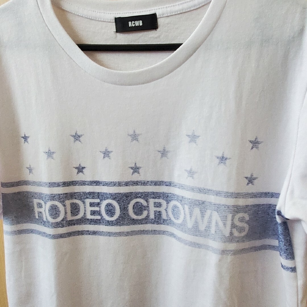 RODEO CROWNS WIDE BOWL(ロデオクラウンズワイドボウル)の〈新品〉ロデオクラウンズワイドボウル RCWB Tシャツ バックプリントなし レディースのトップス(Tシャツ(半袖/袖なし))の商品写真