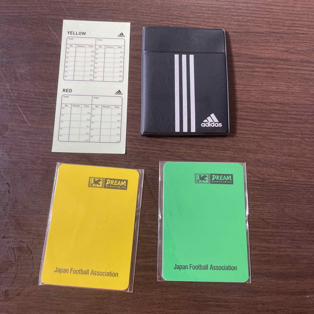 adidas 審判用 カードケース