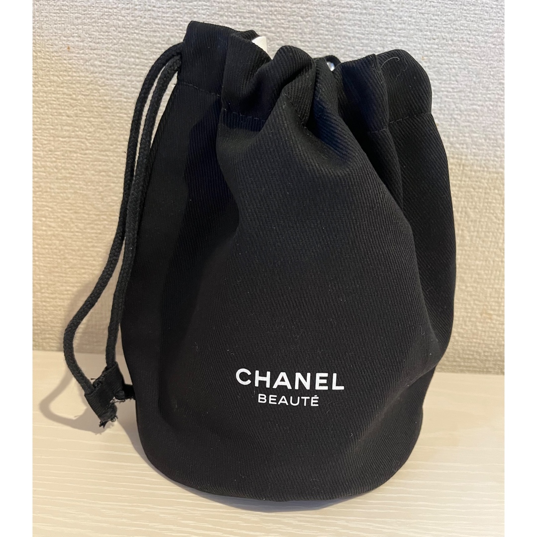 CHANEL(シャネル)のレア☆非売品☆【CHANEL】巾着ポーチ レディースのファッション小物(ポーチ)の商品写真