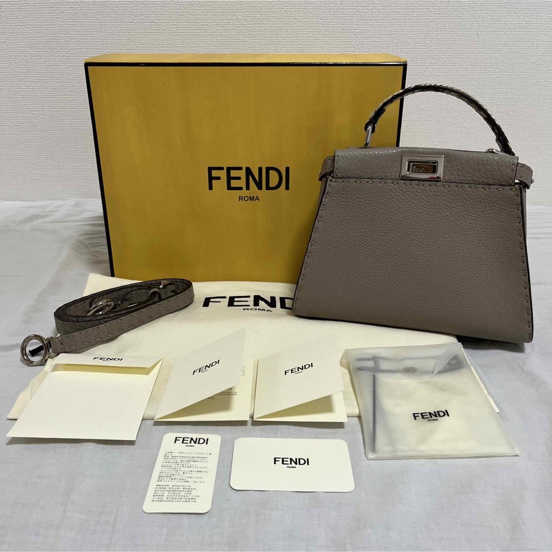 素材✧ナッパレザー✨美品✨ レア✨FENDI フェンディ ミニピーカブー 2way ショルダー