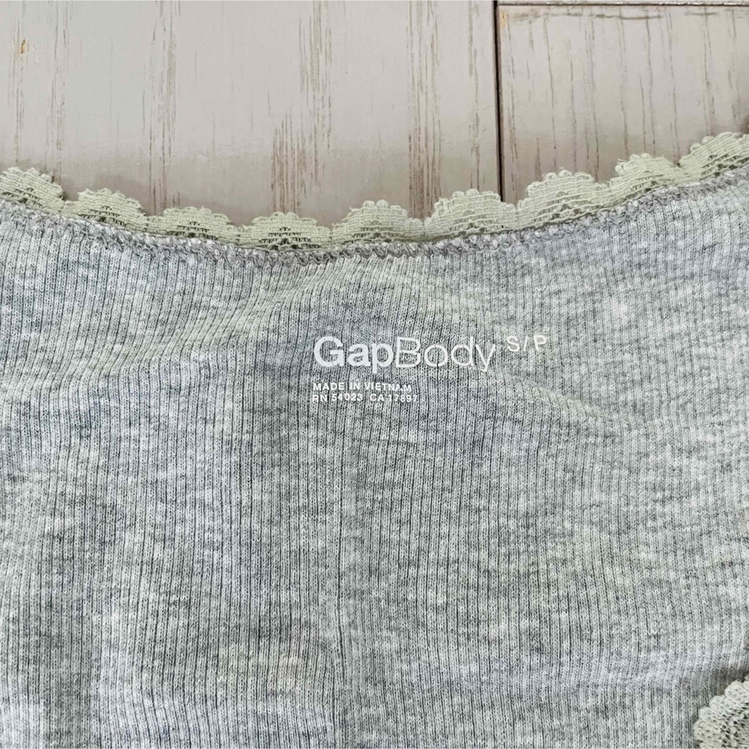 GAP(ギャップ)のインナー☆ GAP タンクトップ  グレー Sサイズ レディースのトップス(タンクトップ)の商品写真