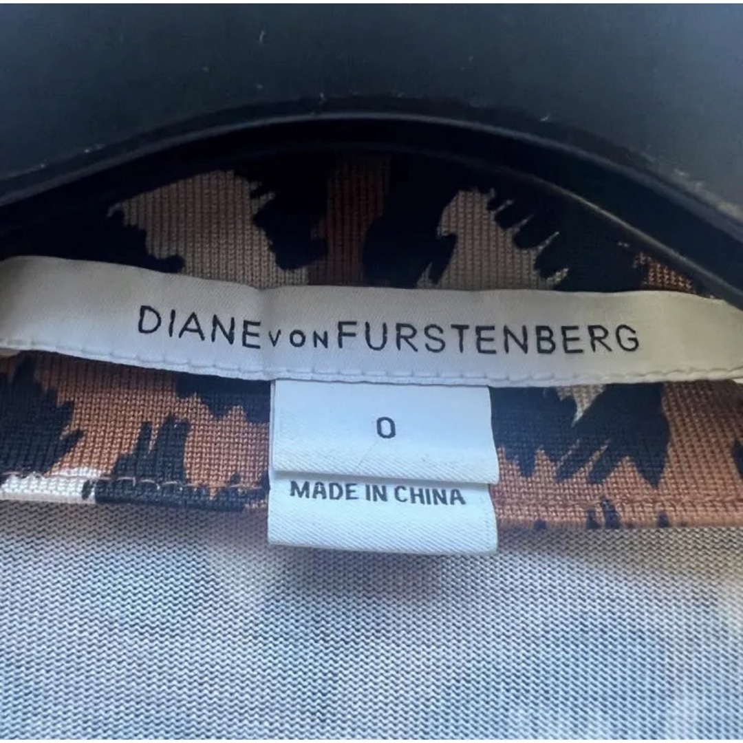 DIANE von FURSTENBERG(ダイアンフォンファステンバーグ)の【専用】DIANEvonFURSTENBERG ラップワンピース レオパード柄0 レディースのワンピース(ひざ丈ワンピース)の商品写真