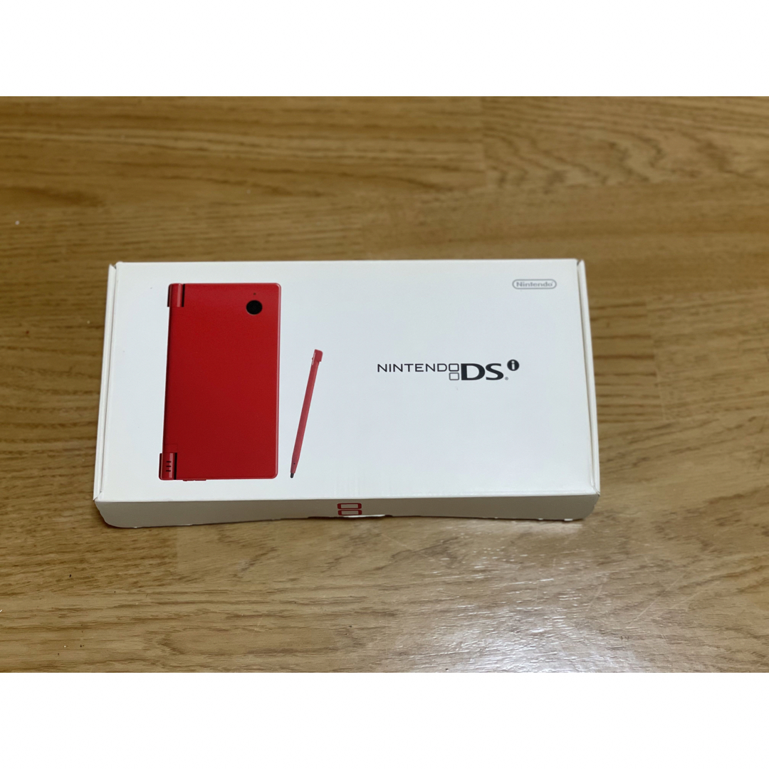 任天堂(ニンテンドウ)のニンテンドー DSI レッド 本体 箱説明書付き 充電アダプター エンタメ/ホビーのゲームソフト/ゲーム機本体(携帯用ゲーム機本体)の商品写真