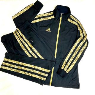 クーポン利用で1000円OFF アディダスオリジナルス パイソン柄 ジャージ