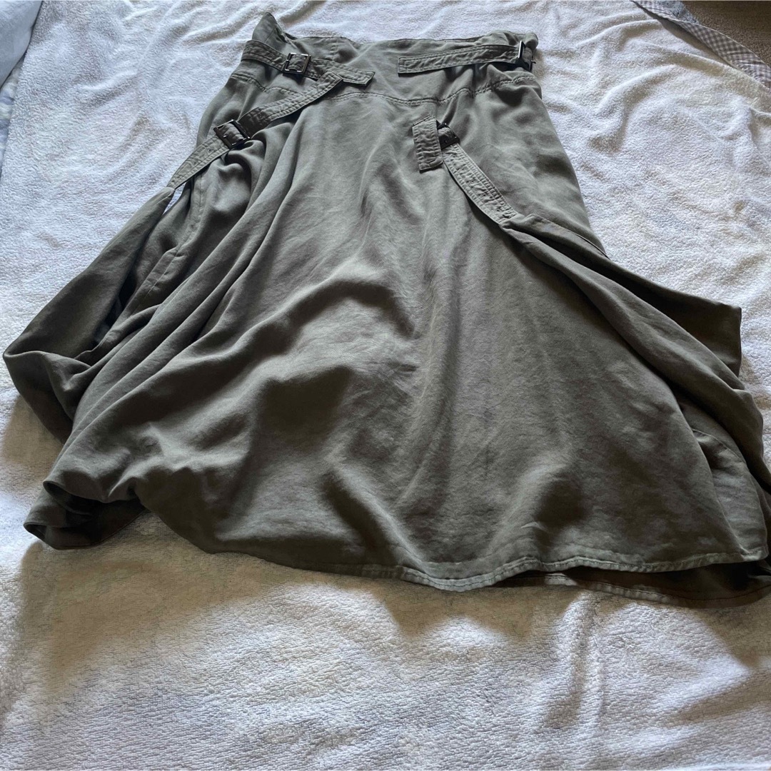 gomme(ゴム)のgomme  変形 ロングスカート  カーキ　M レディースのスカート(ロングスカート)の商品写真