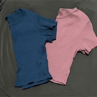 ユニクロ(UNIQLO)のUNIQLOクロップドTシャツ　(Tシャツ(半袖/袖なし))