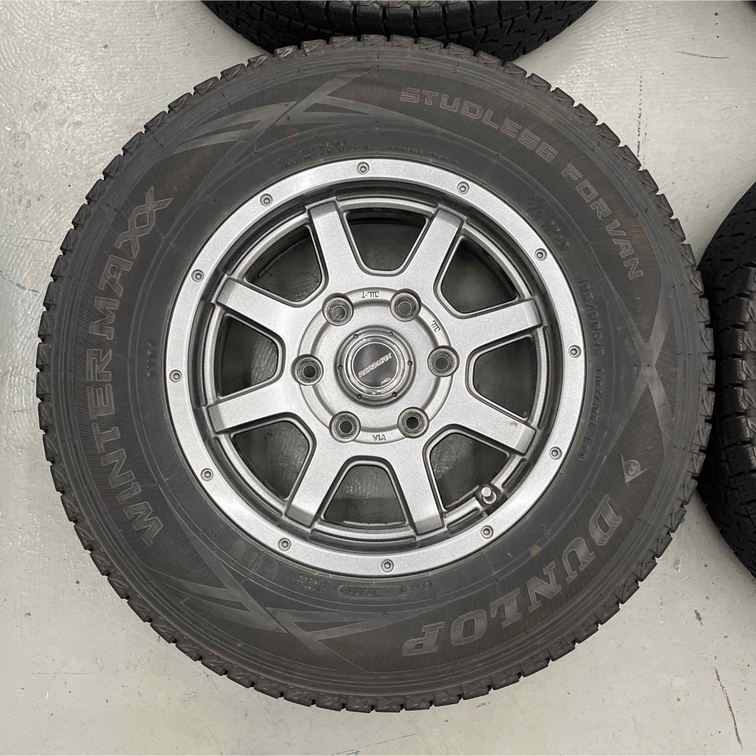 DUNLOP - トヨタハイエースバンスタッドレスタイヤホイル付195/80R15