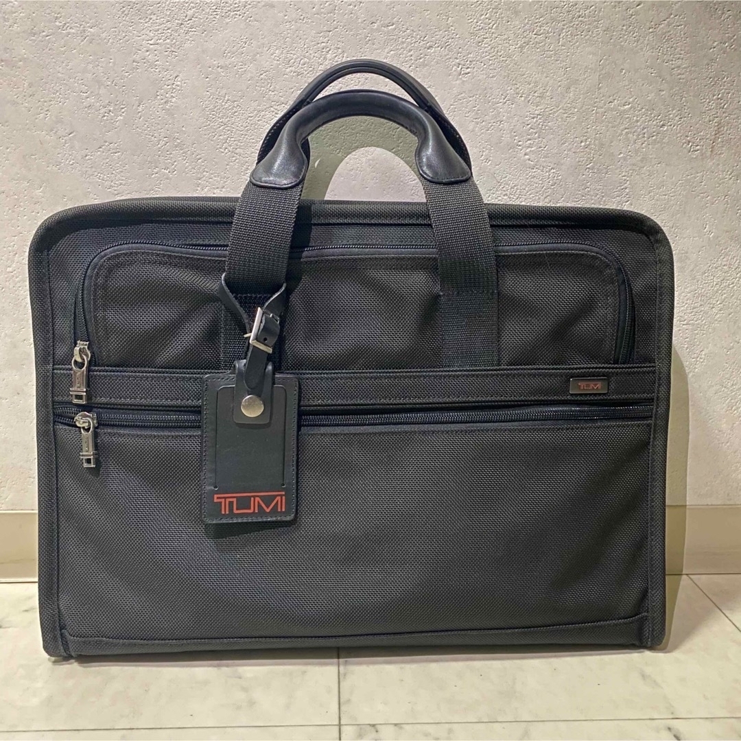 TUMI ビジネスバッグ 薄型 26011D4