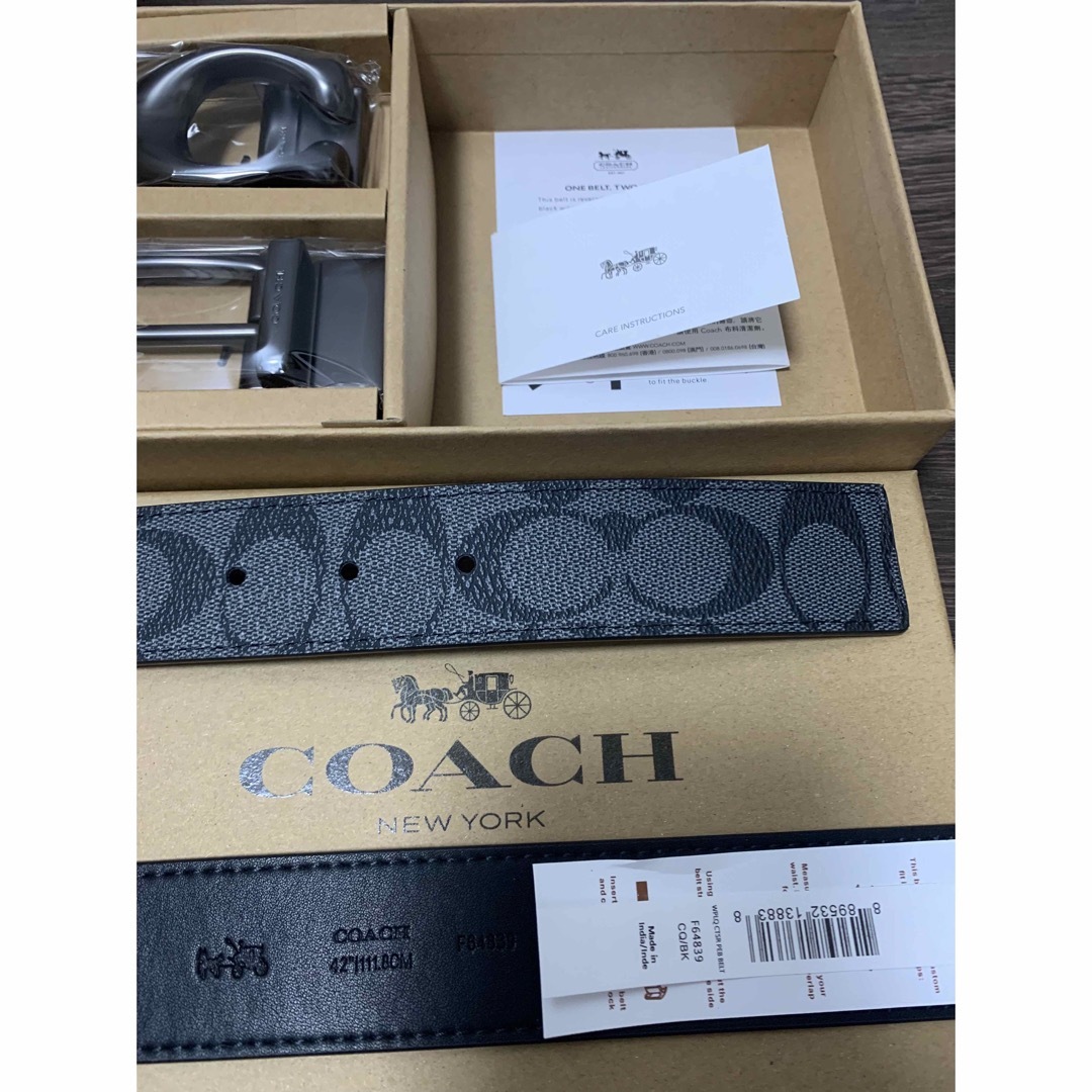 COACH(コーチ)の新品未使用　ショッパー付　コーチ　coach ベルト　リバーシブル　プレゼントに メンズのファッション小物(ベルト)の商品写真