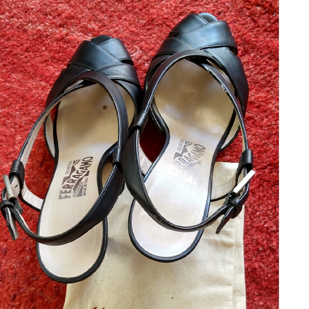 Salvatore Ferragamo(サルヴァトーレフェラガモ)のフェラガモ　サンダル レディースの靴/シューズ(ローファー/革靴)の商品写真