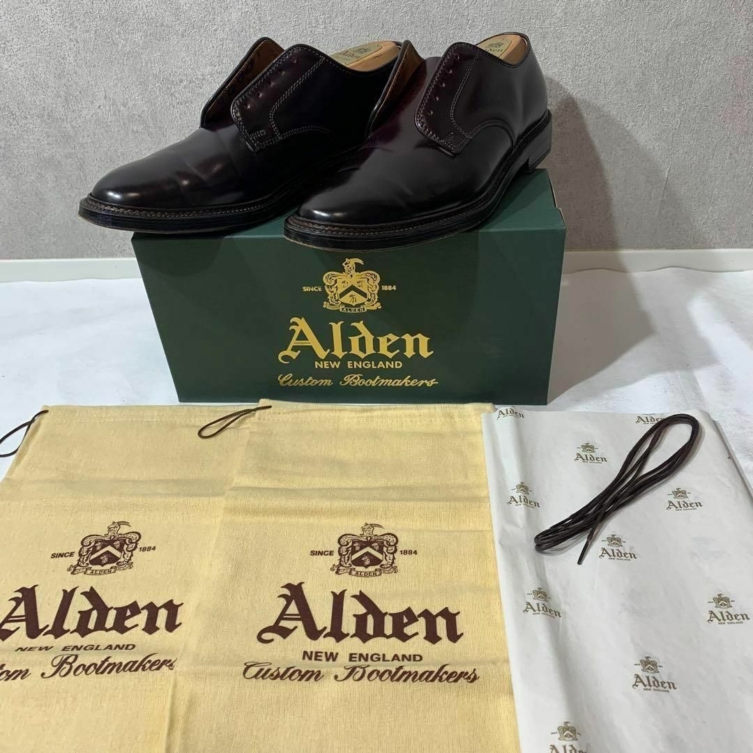 Alden(オールデン)のたま様専用ALDEN 2938F アンラインド 10D コードバン #8 990 メンズの靴/シューズ(ドレス/ビジネス)の商品写真