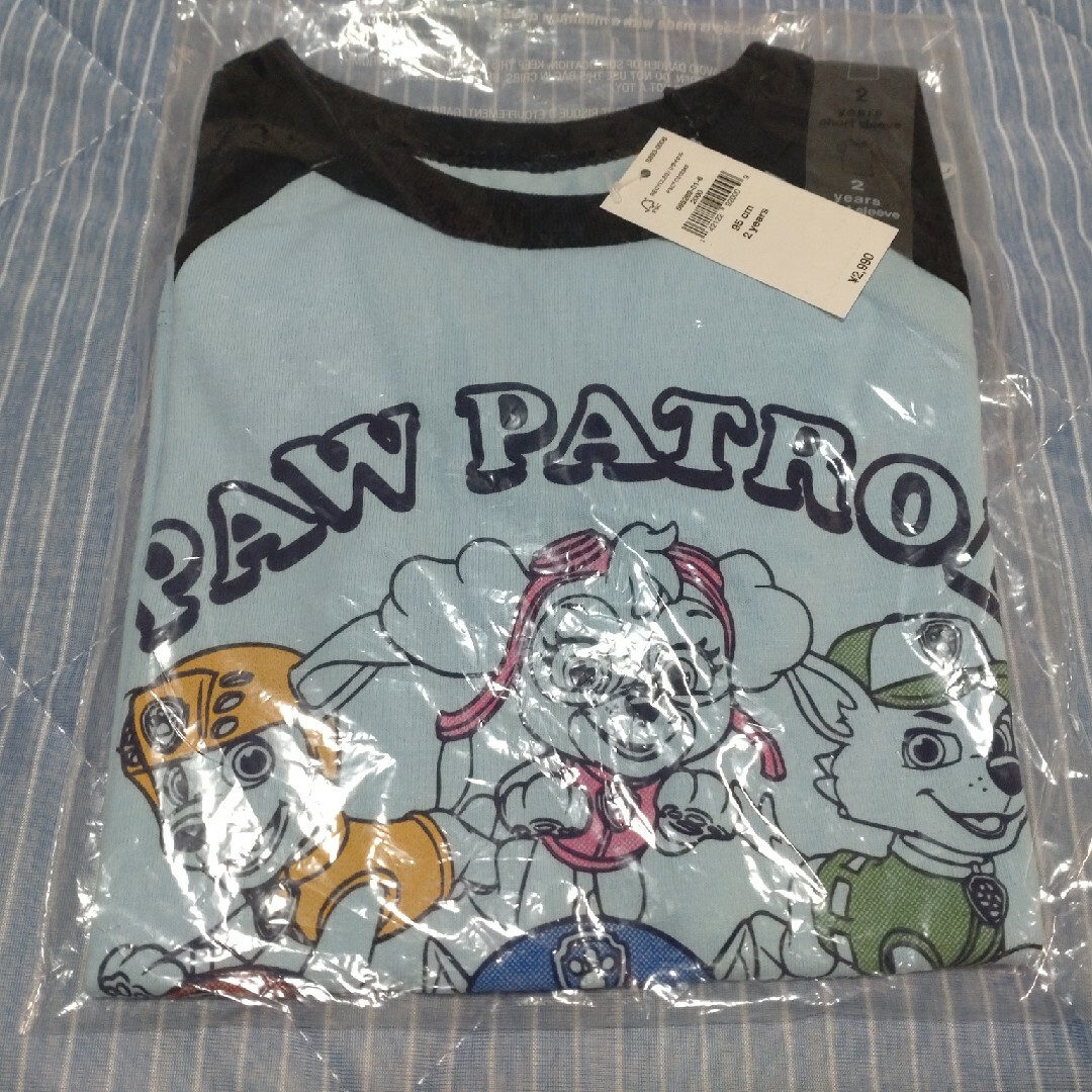 babyGAP(ベビーギャップ)のGAP パウパトロール Tシャツ 95 新品 キッズ/ベビー/マタニティのキッズ服男の子用(90cm~)(Tシャツ/カットソー)の商品写真