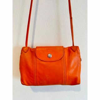 ロンシャン(LONGCHAMP)のLONGCHAMP ミニショルダーバッグ　ポシェット　ポーチ　斜め掛け可能　本革(ショルダーバッグ)