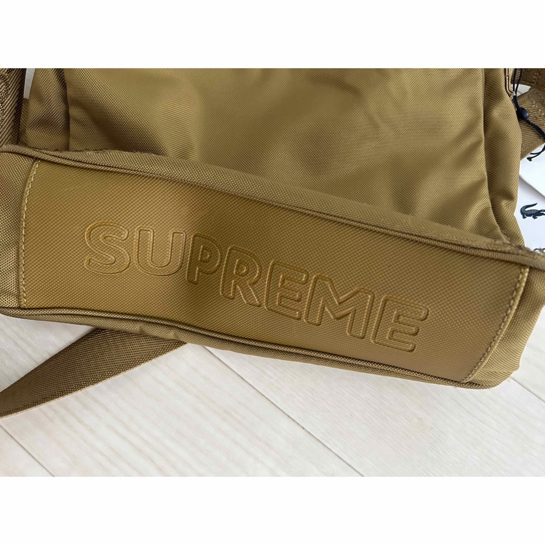 Supreme(シュプリーム)の【中古品】Supreme Lacoste small messenger bag メンズのバッグ(メッセンジャーバッグ)の商品写真