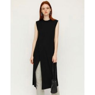 スライ(SLY)のSLY LONG SLIT T/SH(Tシャツ(半袖/袖なし))