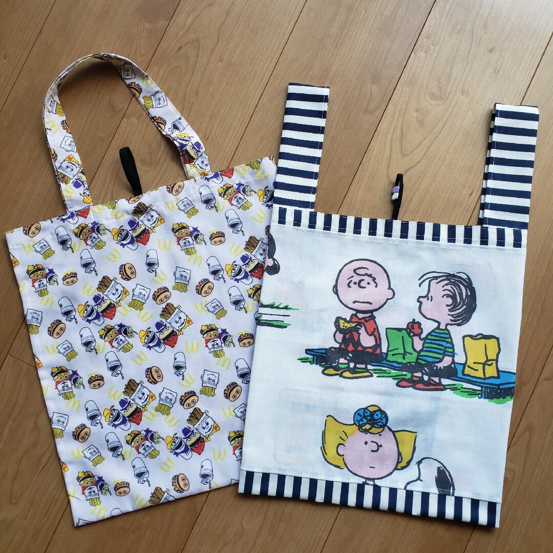 SNOOPY(スヌーピー)のハンドメイドスヌーピーレジ袋型コンビニエコバッグM マクドナルド肩掛けサブバッグ ハンドメイドのファッション小物(バッグ)の商品写真