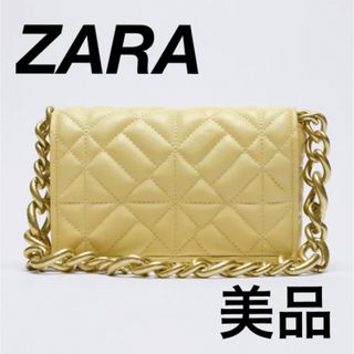 ザラ(ZARA)の【美品】ZARA ショルダーバッグ チェーン イエロー(ショルダーバッグ)