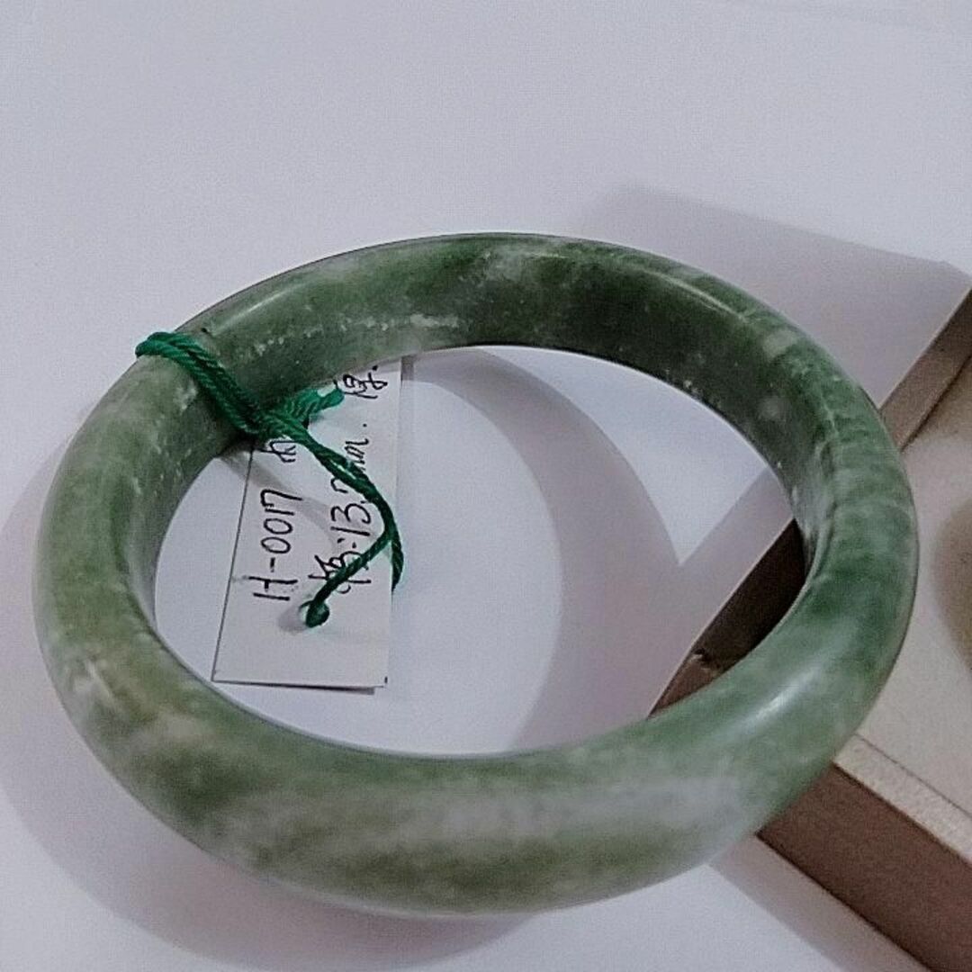ミャンマー産　本翡翠　A貨　グリーン　緑　花柄　バングル　H-0012