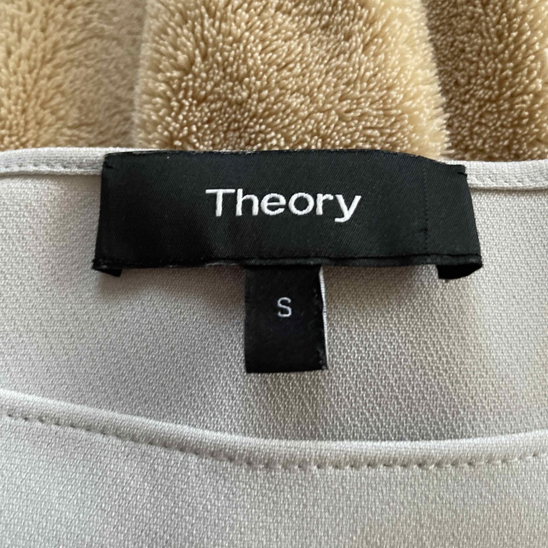 theory(セオリー)の美品！theory ウォッシャブル　ドルマンスリーブプルオーバー　春夏秋に！ レディースのトップス(シャツ/ブラウス(半袖/袖なし))の商品写真