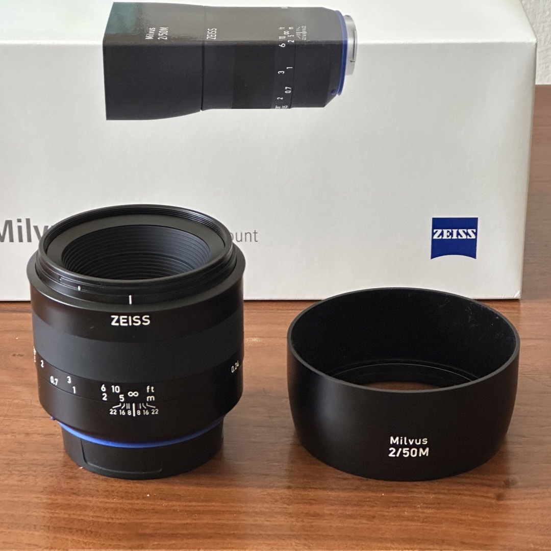 ZEISS(カールツァイス)のCarl Zeiss Milvus 50mm F2 M ZE スマホ/家電/カメラのカメラ(レンズ(単焦点))の商品写真