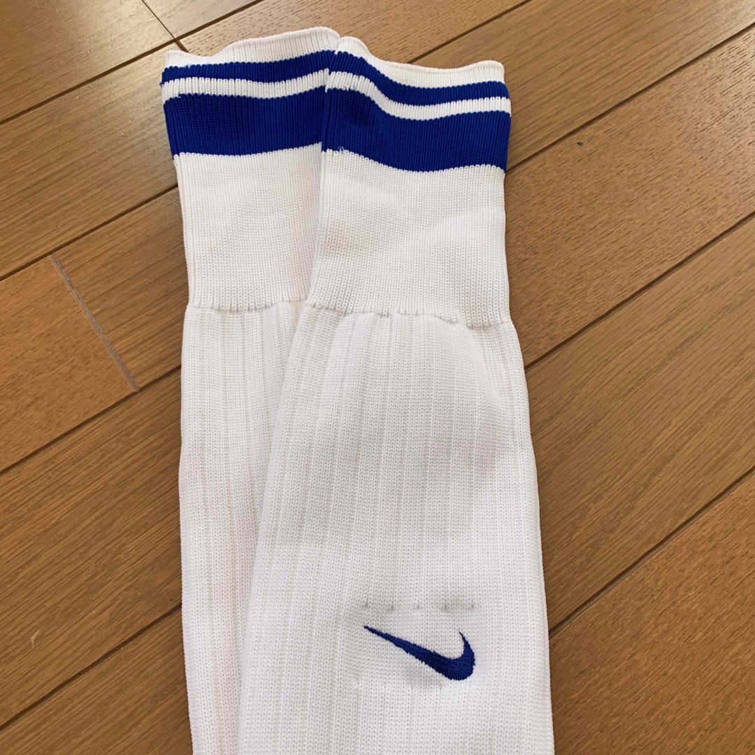 NIKE(ナイキ)のNIKE サッカーソックス 21〜23cm スポーツ/アウトドアのサッカー/フットサル(その他)の商品写真