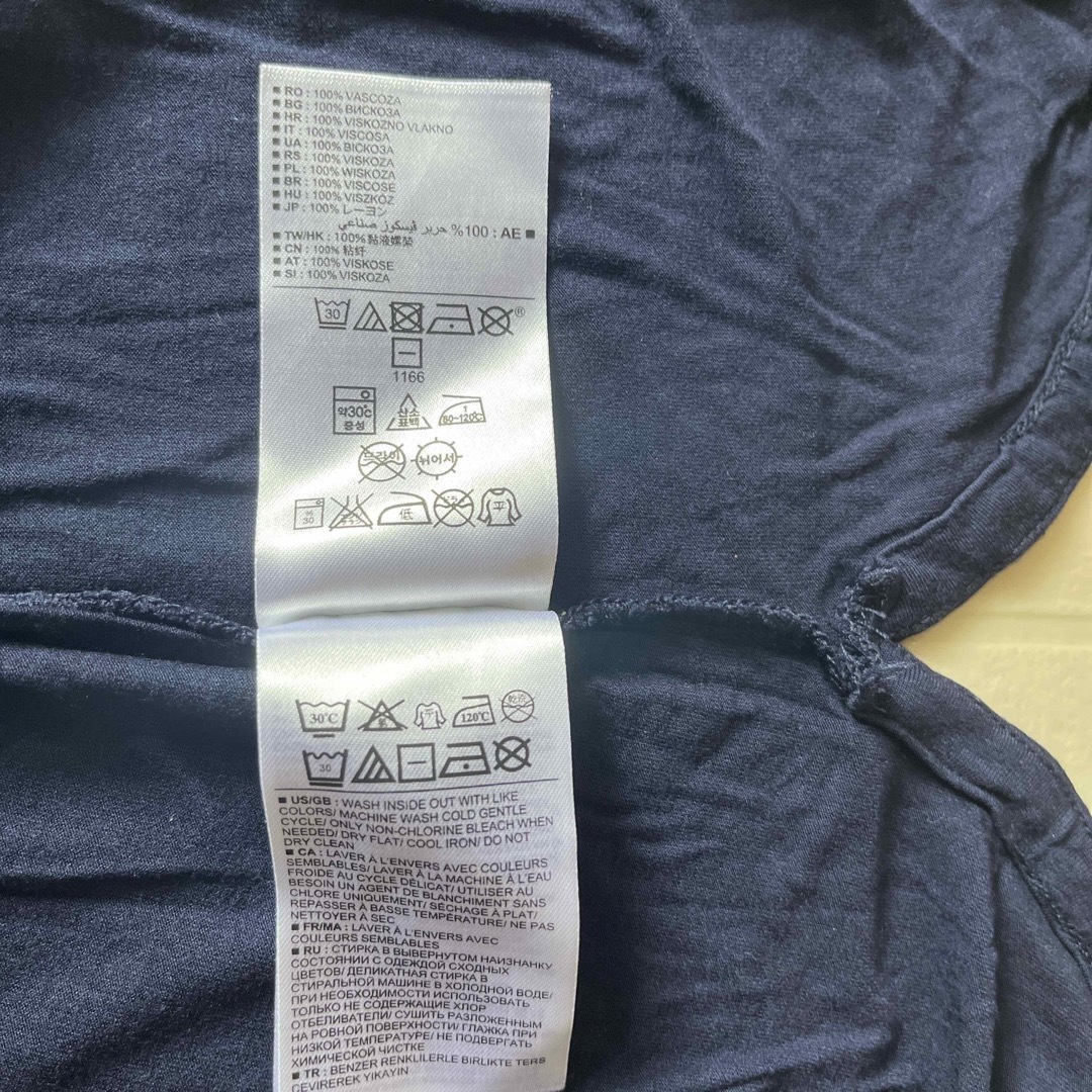 GAP(ギャップ)のGap Tシャツ ネイビー  S size  美品です  レディースのトップス(Tシャツ(半袖/袖なし))の商品写真