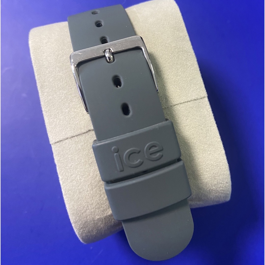 ice watch(アイスウォッチ)のアイスウォッチグレー レディースのファッション小物(腕時計)の商品写真