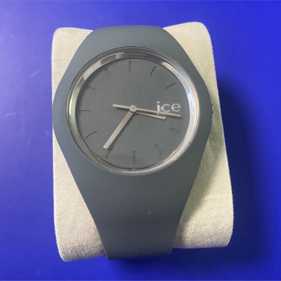 ice watch(アイスウォッチ)のアイスウォッチグレー レディースのファッション小物(腕時計)の商品写真