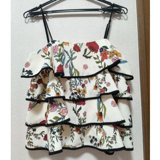 カメオコレクティブ(C/MEO COLLECTIVE)の【タグ付き新品】CAMEO COLLECTIVE 花柄 ティアード キャミトップ(キャミソール)