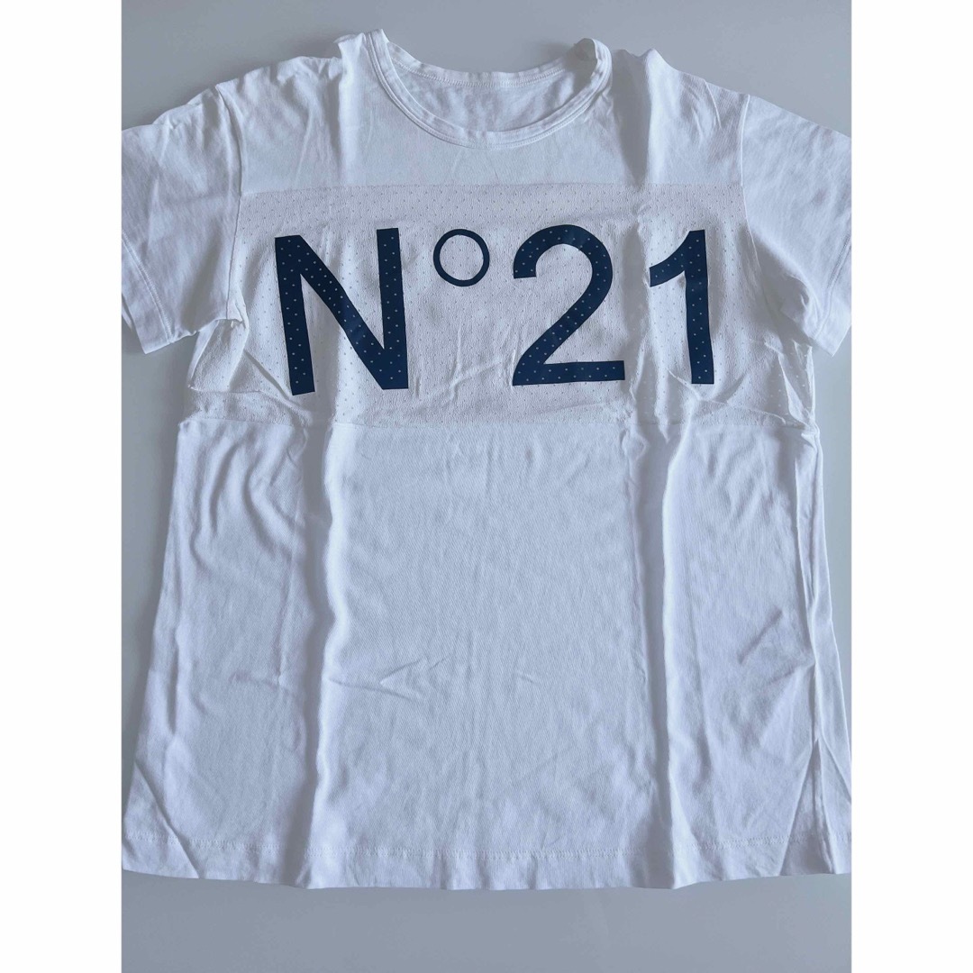 N°21(ヌメロヴェントゥーノ)のN°21 ヌメロ ヴェントゥーノ ロゴ 半袖Tシャツ レディースのトップス(Tシャツ(半袖/袖なし))の商品写真