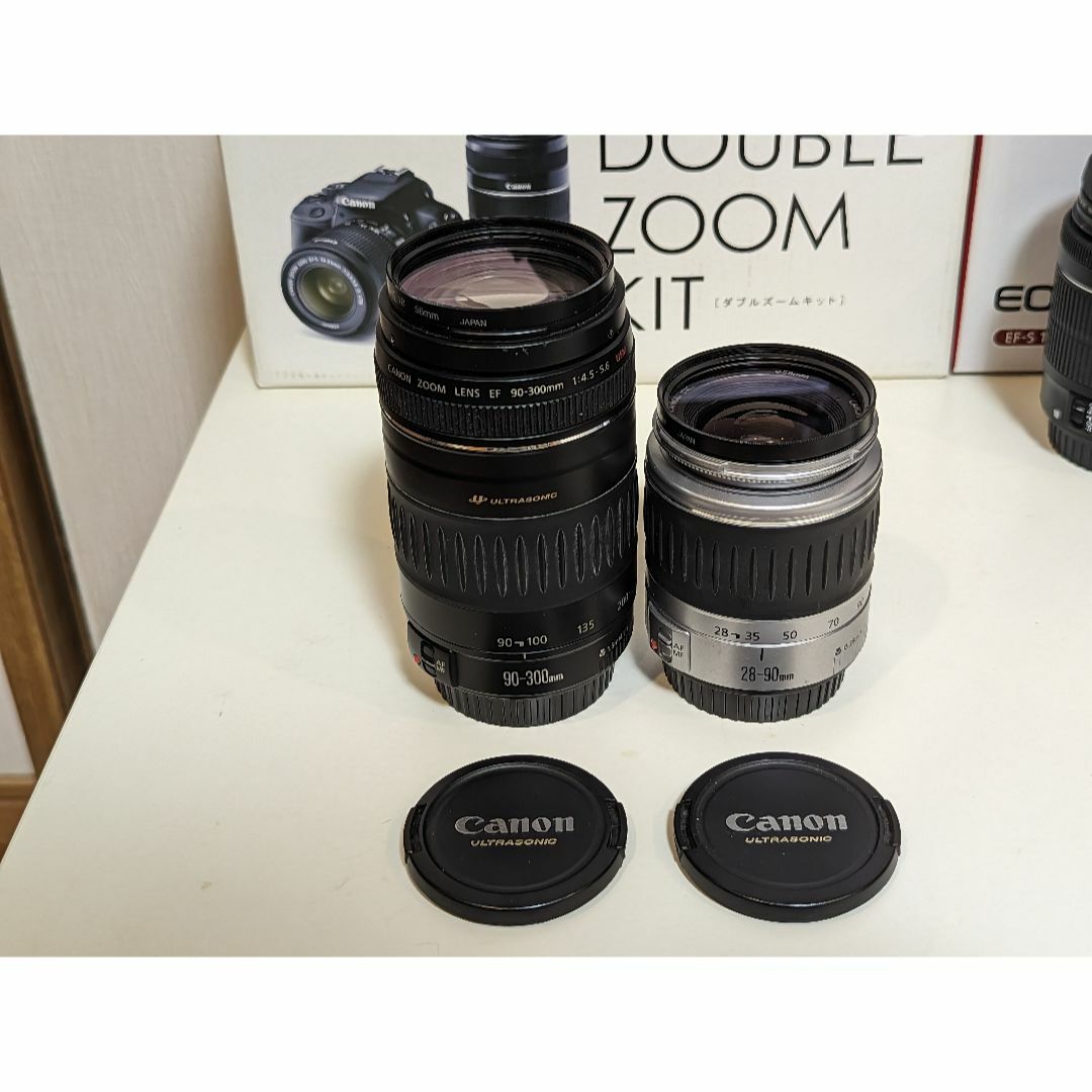 Canon(キヤノン)の EOS KISS X7 Wズームキット + ズームレンズ２本セット スマホ/家電/カメラのカメラ(デジタル一眼)の商品写真