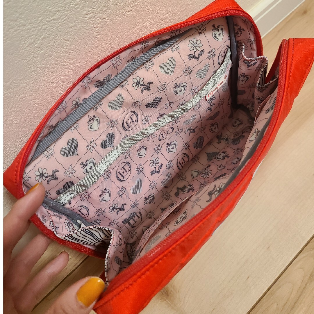 LeSportsac(レスポートサック)のLeSportsacポーチ レディースのファッション小物(ポーチ)の商品写真