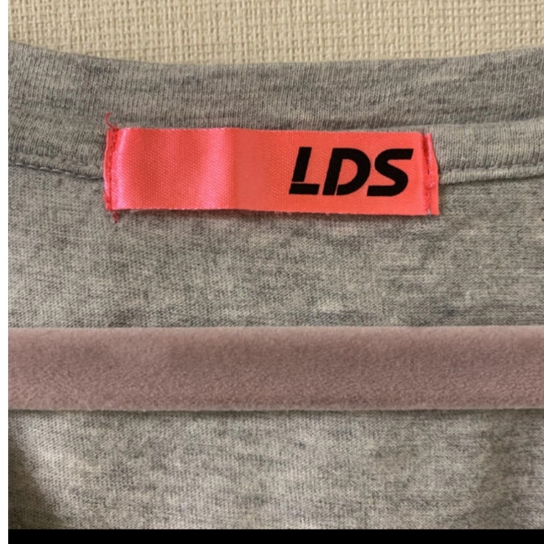 LDS(エルディーエス)のLDS エルディーエス Tシャツ グレー レディースのトップス(Tシャツ(半袖/袖なし))の商品写真