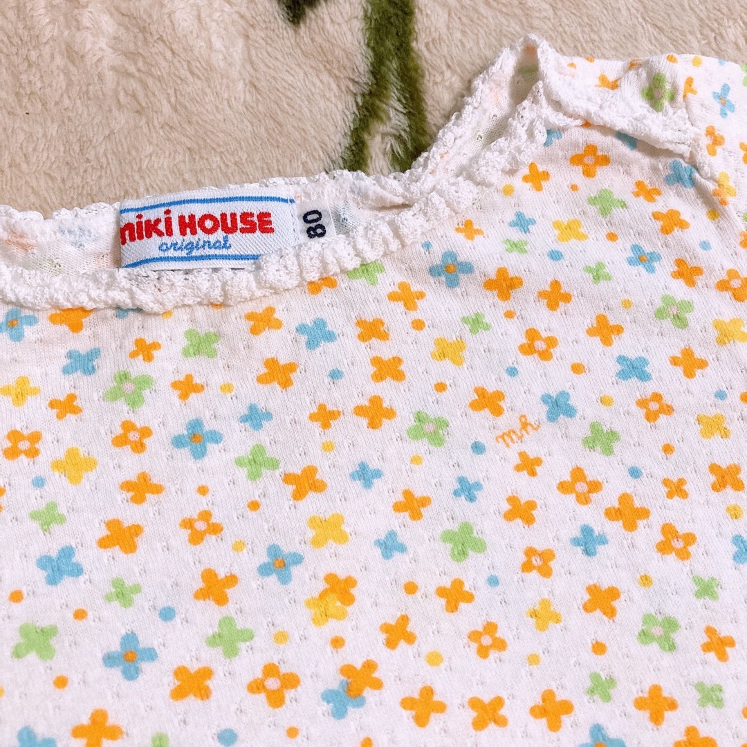 mikihouse(ミキハウス)の花柄トップス　半袖Tシャツ　ブラウス キッズ/ベビー/マタニティのベビー服(~85cm)(Ｔシャツ)の商品写真