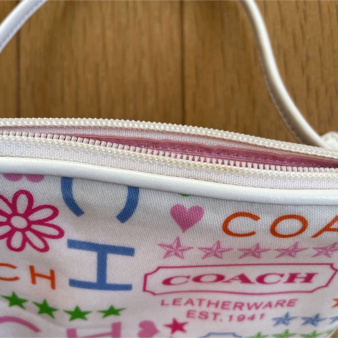 COACH(コーチ)の【COACH】小ポーチ レディースのファッション小物(ポーチ)の商品写真