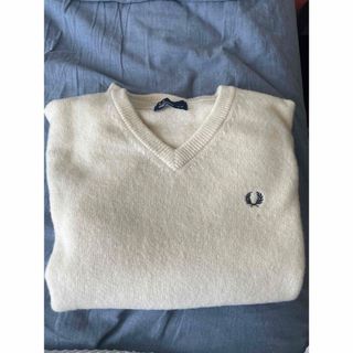 フレッドペリー(FRED PERRY)のFRED PERRY セーター白　M(ニット/セーター)