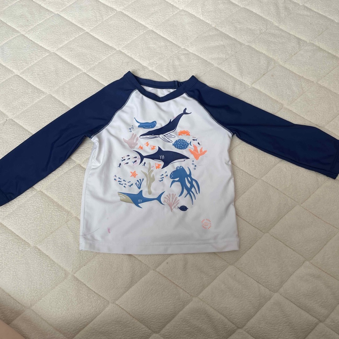 GAP(ギャップ)のラッシュガード キッズ/ベビー/マタニティのベビー服(~85cm)(Ｔシャツ)の商品写真