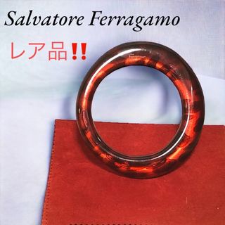 サルヴァトーレフェラガモ(Salvatore Ferragamo)の美品✨希少❗️Salvatore Ferragamo ハングル　赤(ブレスレット/バングル)