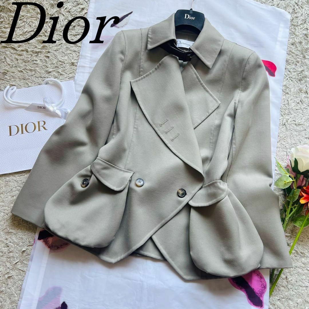 Christian Dior(クリスチャンディオール)の【美品】Christian Dior ジャケット グレー 襟 ベルト レディースのジャケット/アウター(テーラードジャケット)の商品写真