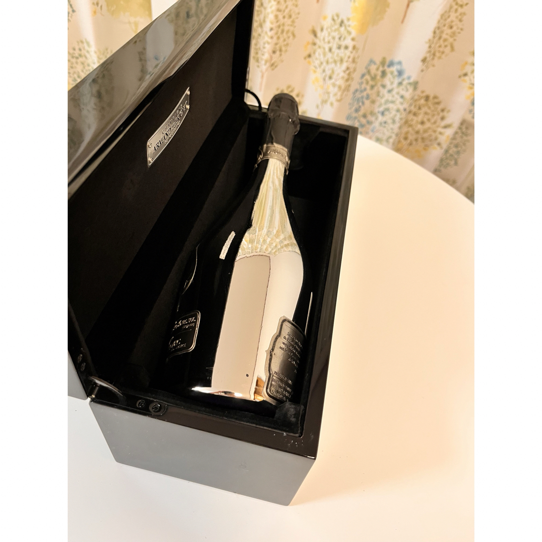 アルマンドシルバーブランドブラン750ml(箱、カバーあり