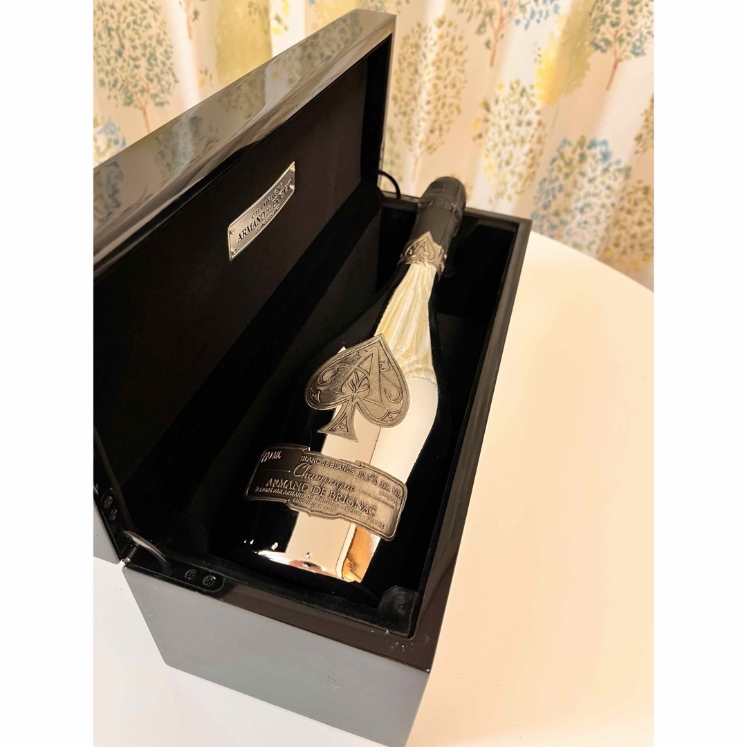 アルマンドシルバーブランドブラン750ml(箱、カバーあり