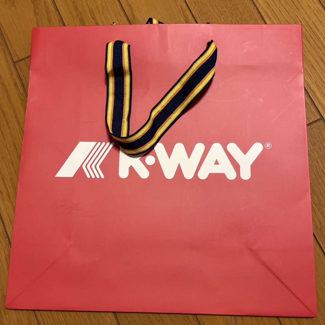 K-WAY(ケイウェイ)のK-WAY クロード　ネイビー　Ｍ メンズのジャケット/アウター(ナイロンジャケット)の商品写真