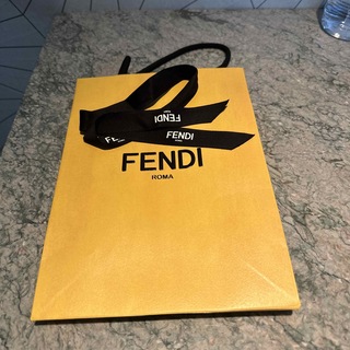 フェンディ(FENDI)のFENDI ショップ袋　りぼんつき(ショップ袋)