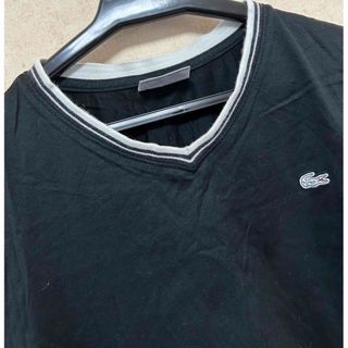 ラコステ(LACOSTE)のLACOSTE  ＶネックＴシャツ 白ワニ刺繍ロゴ(Tシャツ(半袖/袖なし))