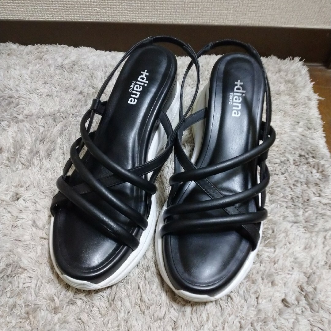 【美品】ストリングスポーツサンダル